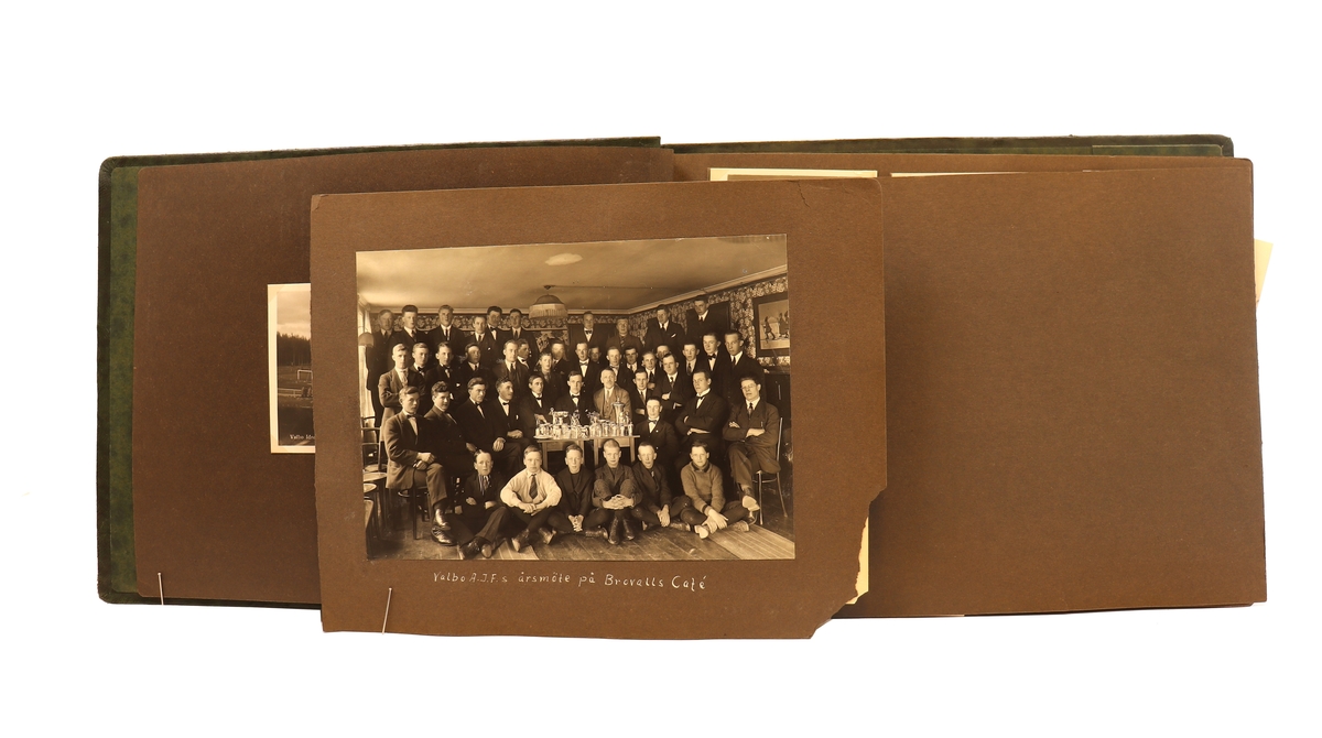 VAIF - Valbo allmänna idrottsförening. Blandade motiv runt året 1931.