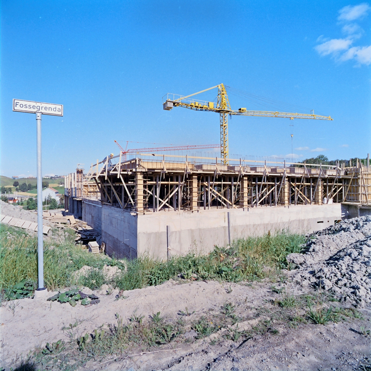 Arbeid med Foto Schrøders bygg i Fossegrenda
