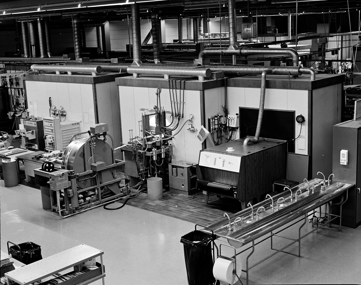 Fremkallingsmaskiner i Schrøders Laboratorium