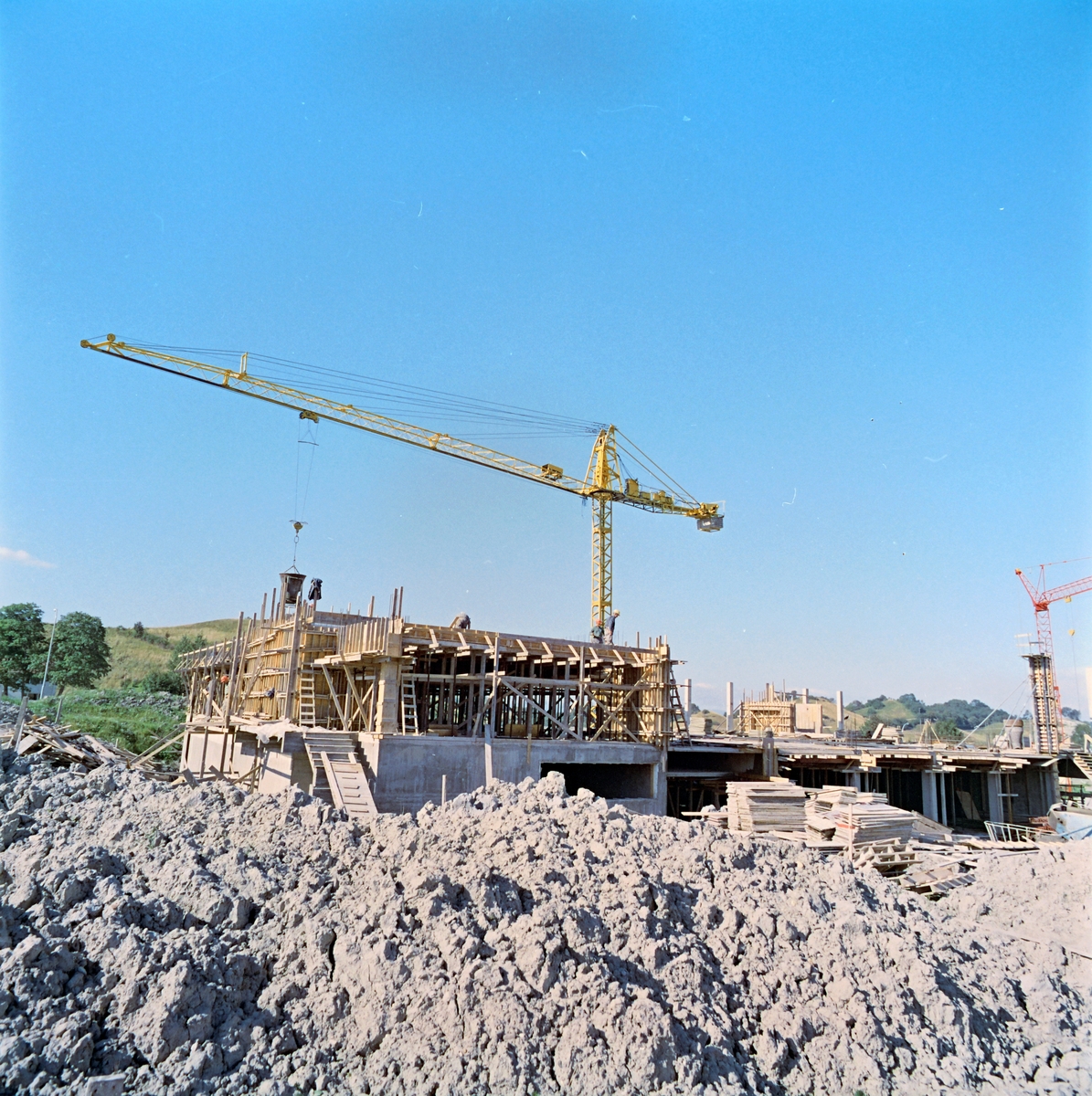 Arbeid med Foto Schrøders bygg i Fossegrenda