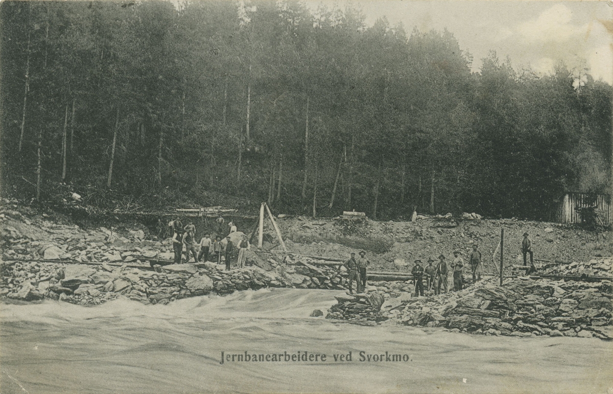 Jernbanearbeidere ved Svorkmo.