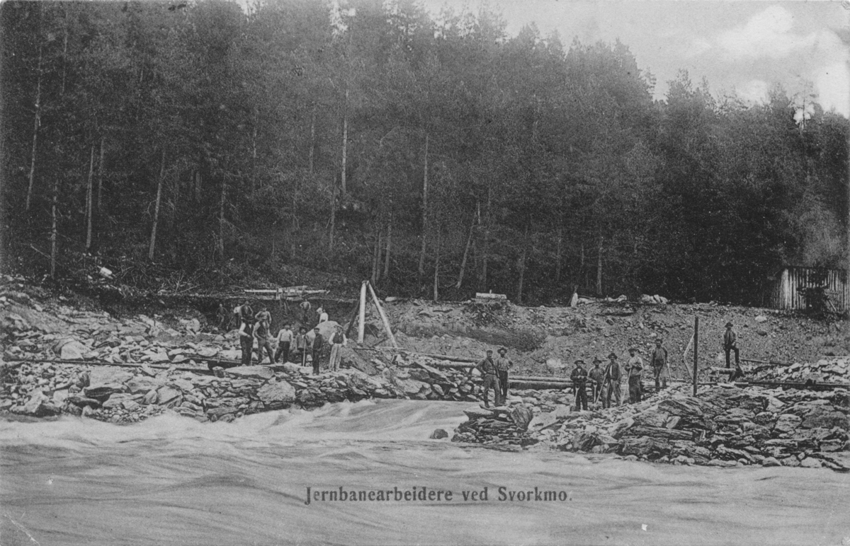 Jernbanearbeidere ved Svorkmo.