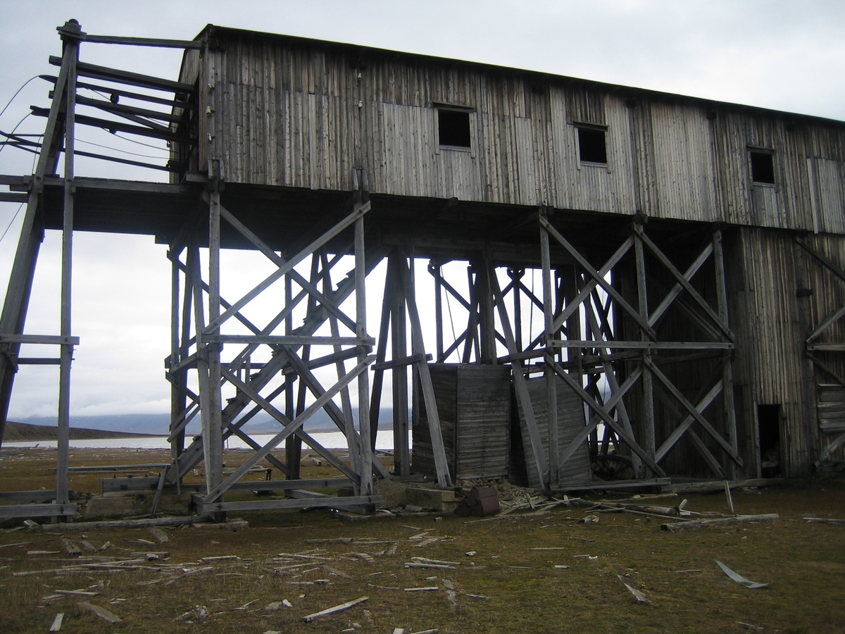 Taubanesentral i Hiorthhamn.