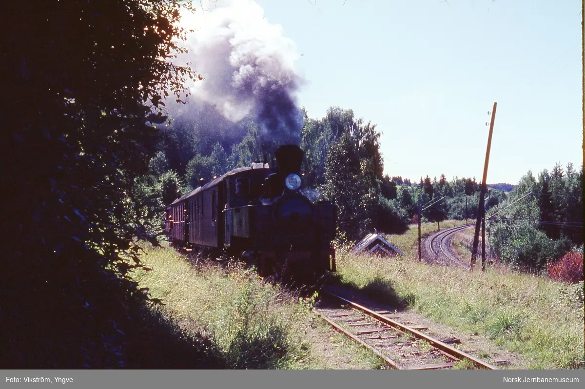 Damplokomotiv XXIXa nr 6 HØLAND i Sætrabakken på museumsbanen Urskog-Hølandsbanen