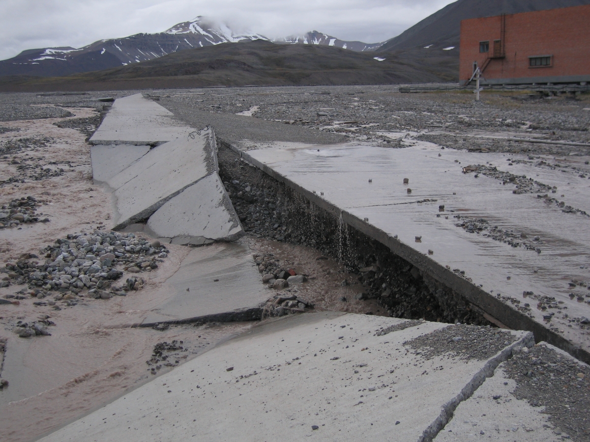 Pyramiden.