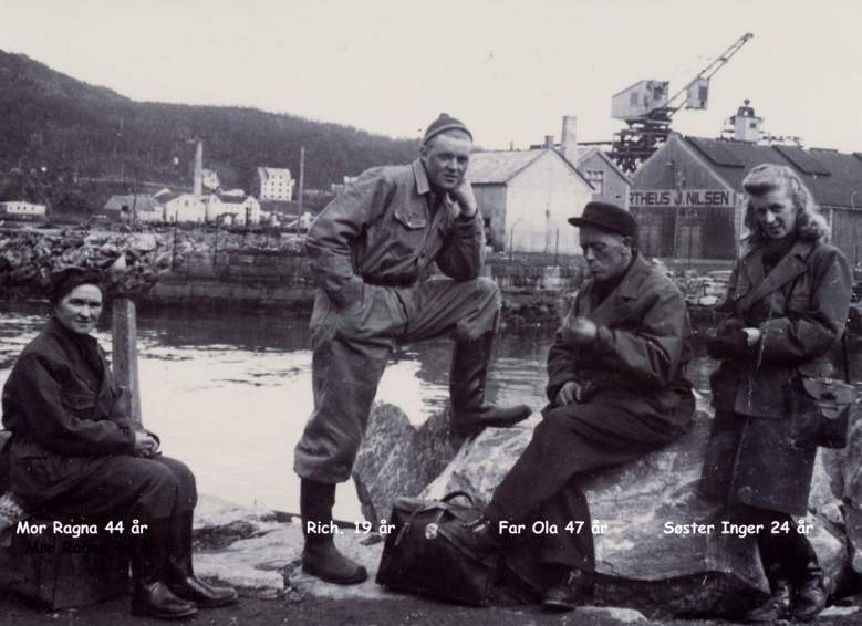 Bilde fra Richard Grefstads samling.Han kom til Kings Bay i 1947 og bodde  sammen med sine foreldre Ola(f. 1902) og Ragna(f. 1905) samt søsteren Inger(f. 1905) som ble gift med Erling Holte(f. 1925). Familien Grefstad i Harstad.