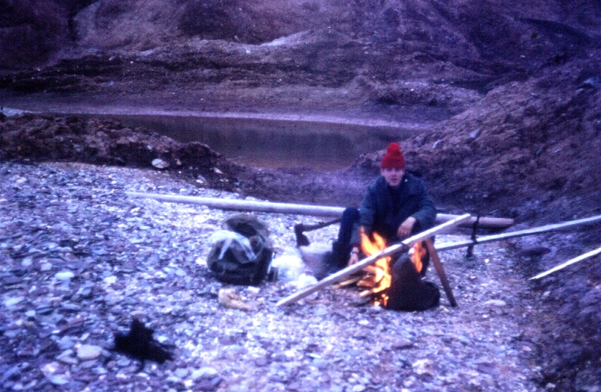 Kaffepause på Coraholmen. Bilde fra Bjørnar Nilsen, sønn av stiger Johannes Nilsen Støpseth som kom opp i 1948 og var her i 40 år.