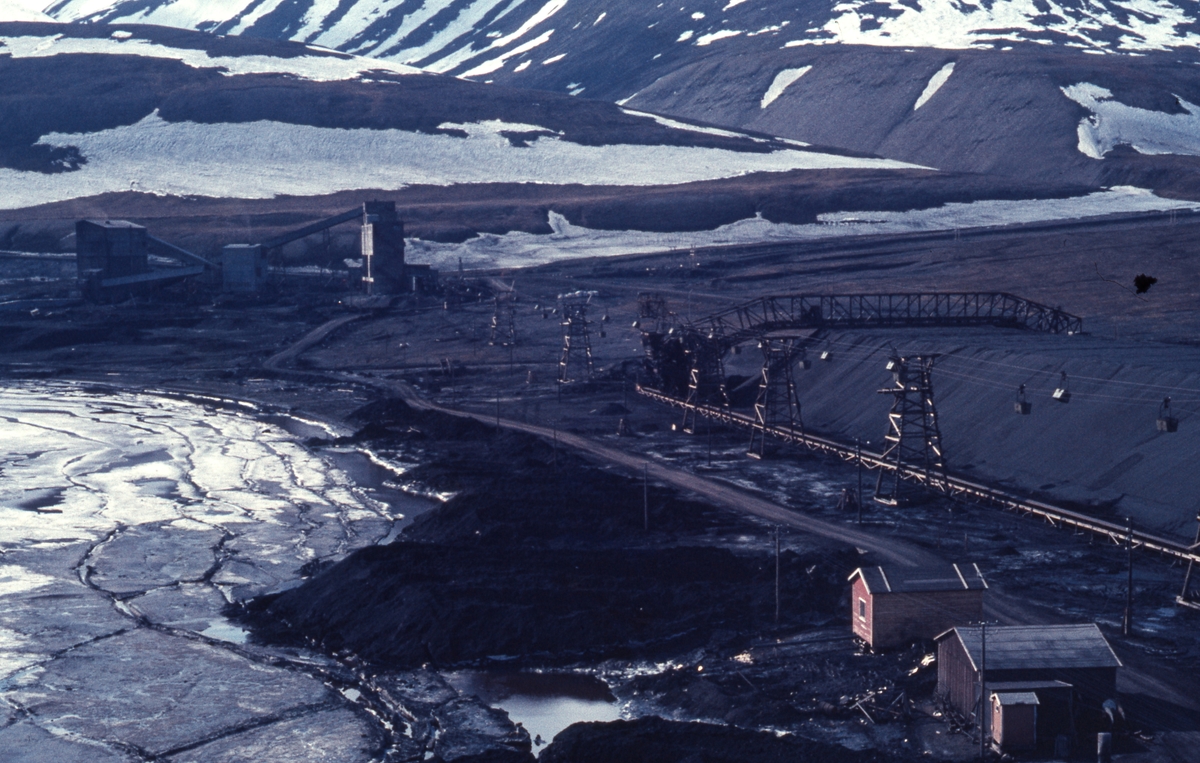 Lasteanlegget på Nesset. Bilde fra Bjørnar Nilsen, sønn av stiger Johannes Nilsen Støpseth som kom opp i 1948 og var her i 40 år.