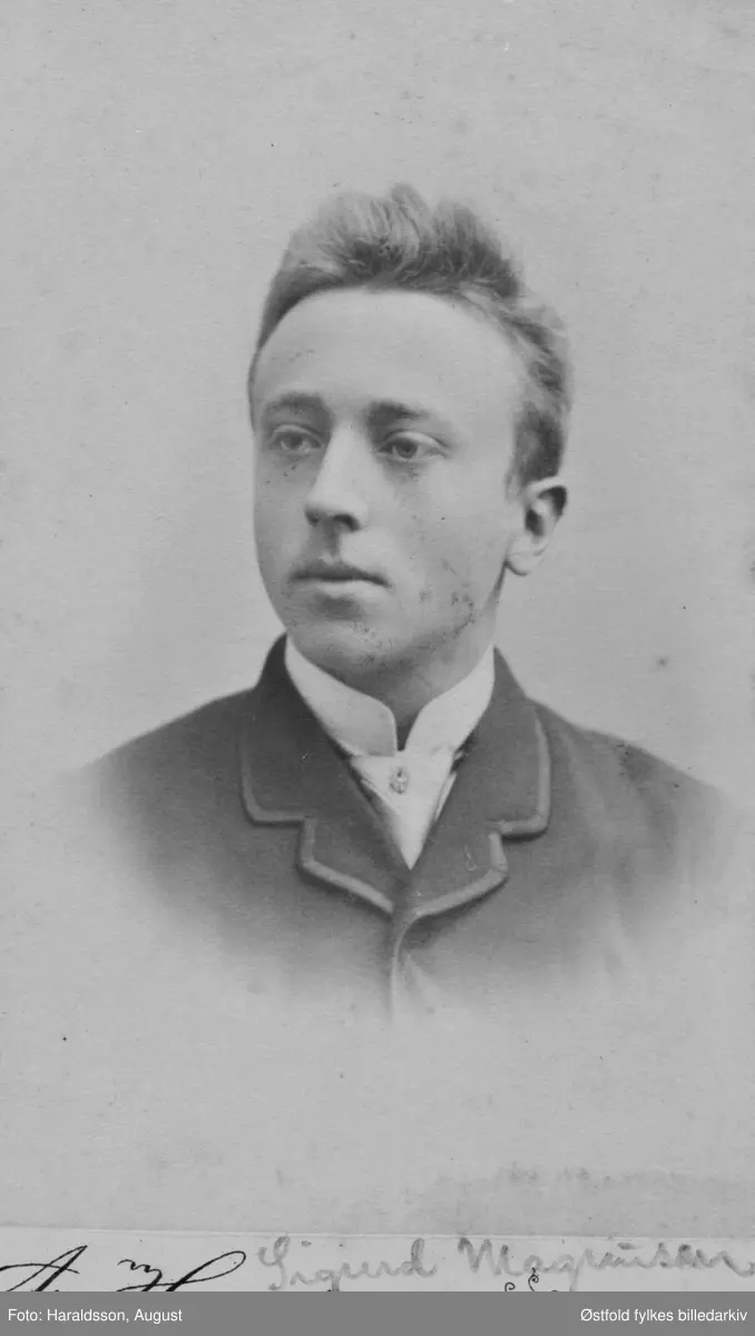 Portrett, visittkort, av Sigurd Magnusen.