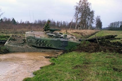 Stridsvagn 121 har kört fast.