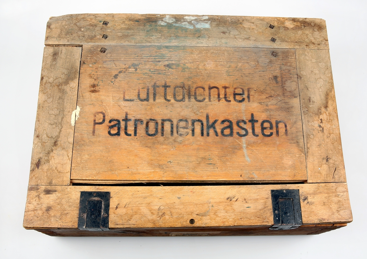 Tysk patronkasse, 1942.
