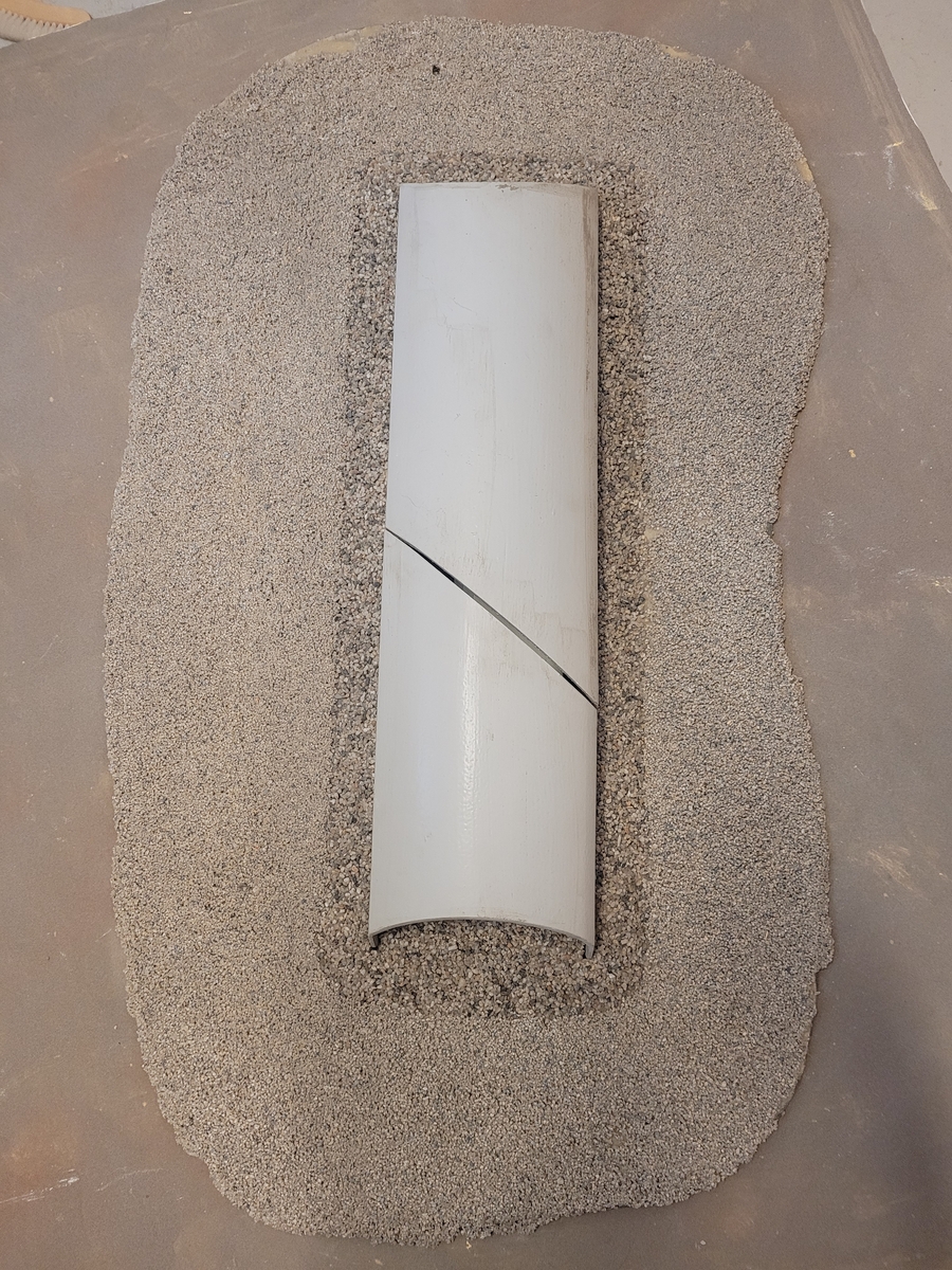 "Skeppsvalvet". Modell till alternativ för den planerade övertäckningen av vraket M/S Estonia. Modellen är utförd i september 1995. Modellen utan monter visande endast själva övertäckningen. Valvet är delbart och löst i två sektioner med fartygsmodell av M/S Estonia som vrak under.