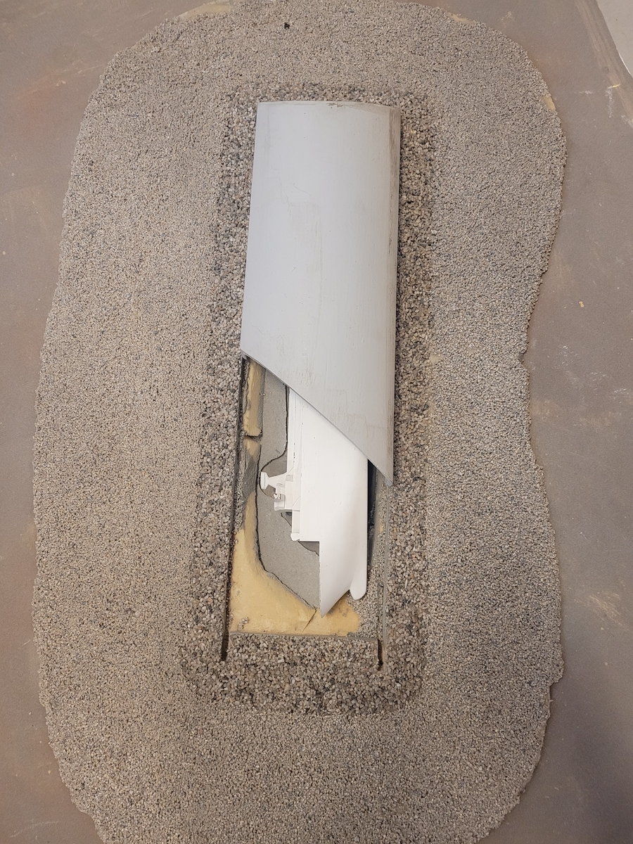 "Skeppsvalvet". Modell till alternativ för den planerade övertäckningen av vraket M/S Estonia. Modellen är utförd i september 1995. Modellen utan monter visande endast själva övertäckningen. Valvet är delbart och löst i två sektioner med fartygsmodell av M/S Estonia som vrak under.