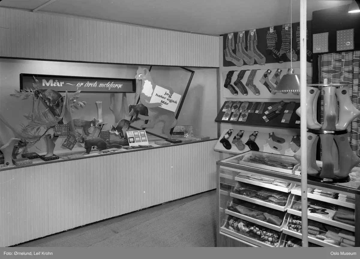 Trikotasjefabrikk på Tysse i Samnanger, Hordaland. Produsent av sokkar, strømper og strømpebukser. Etablert på Voss 1931, då Afred M. Bruvik kjøpte opp Voss Strømpefabrikk. Produksjonen vart flytta til St. Jørgens gate i Bergen i 1933, og igjen til Tysse i Samnanger i 1941. I dag har bedrifta design, lager, sal og admninistrasjon i lokala på Tysse.