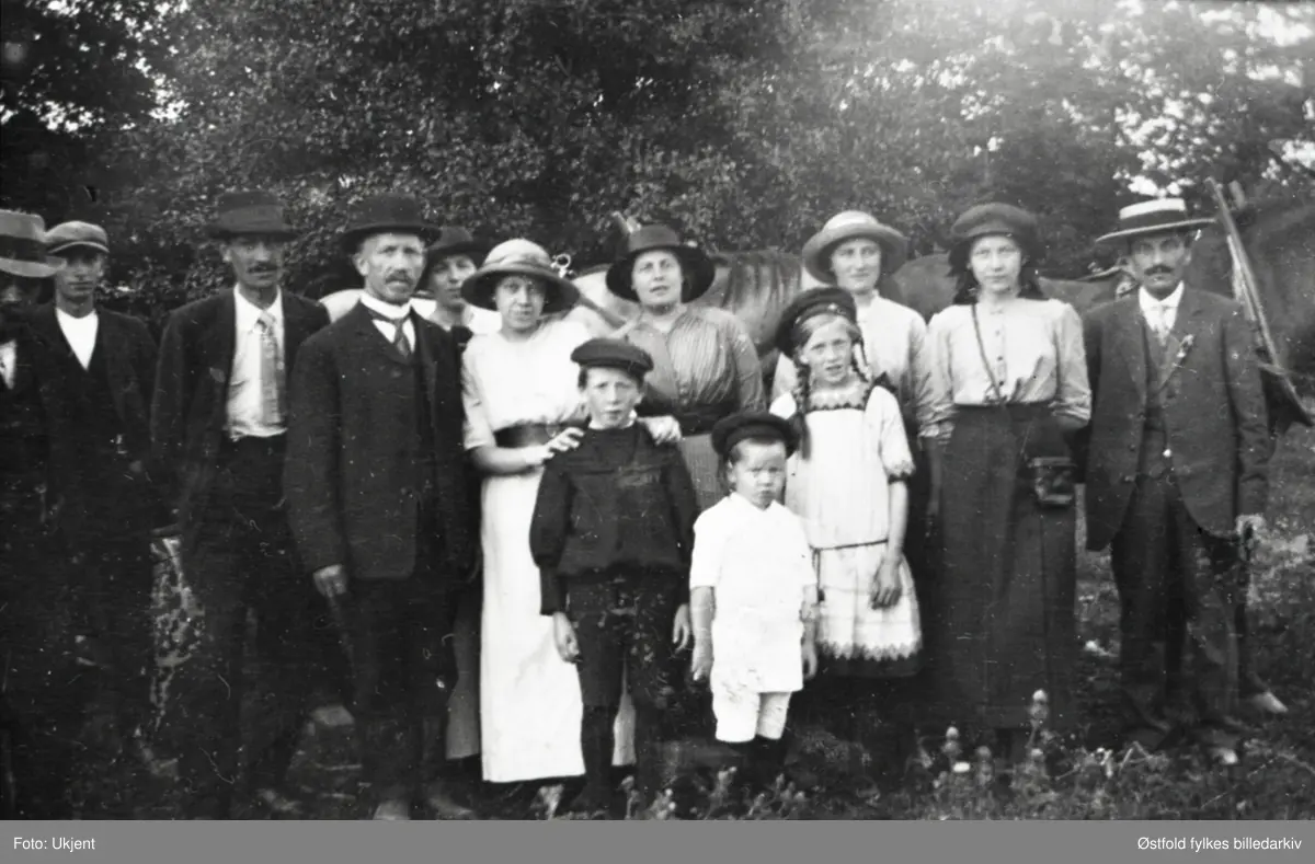 Melleby i Tune 1920, utfluktsgjester fra Sarpsborg.