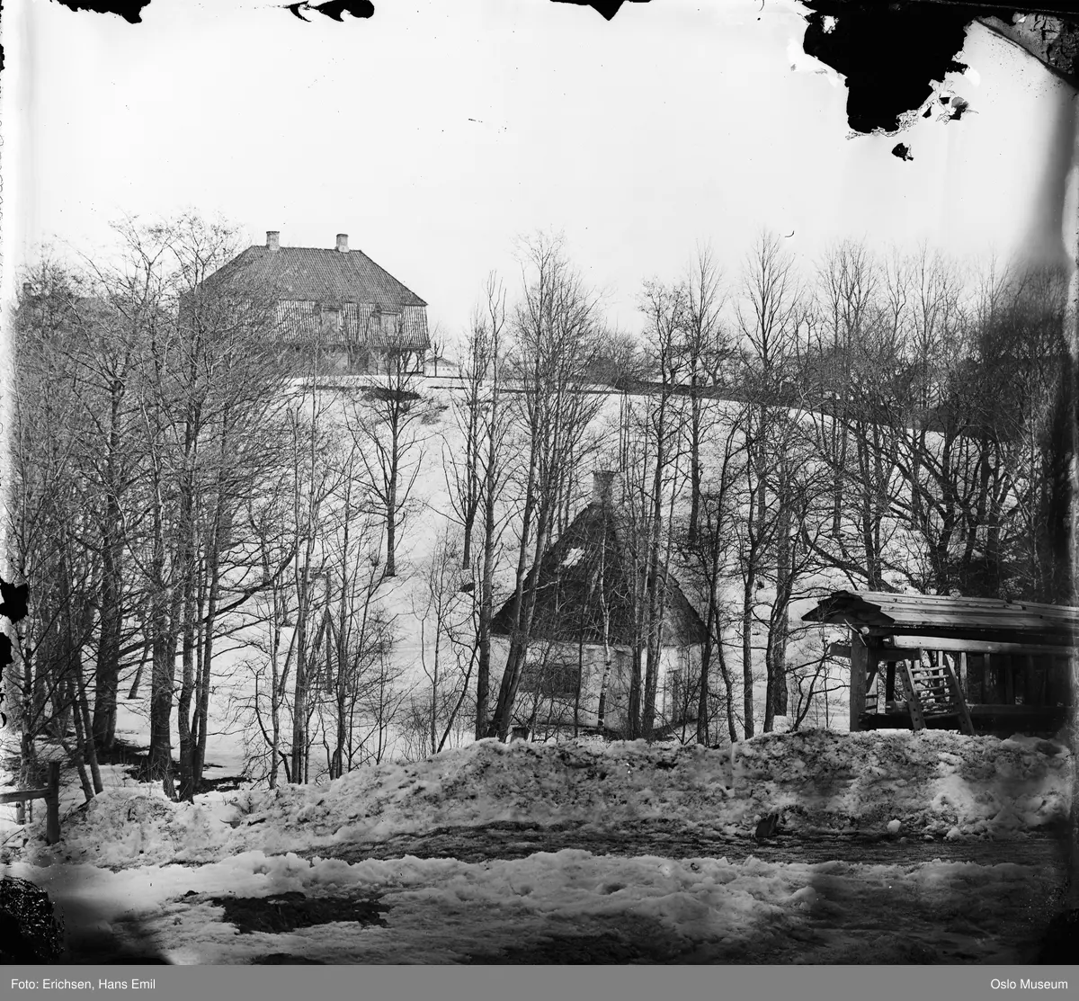elv, snø, hage, vaskehytte, bolighus