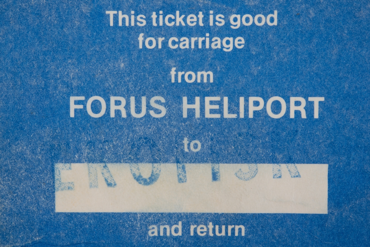 Billett og ombordstigingskort gyldig for transport fra Forus Heliport ut til Ekofisk og tilbake. Billetten var og gyldig for transport mellom plattformene i Nordsjøen.