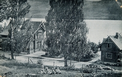 Postkort, Ringsaker, Brøttum, Bergseng stasjon, barn til sta