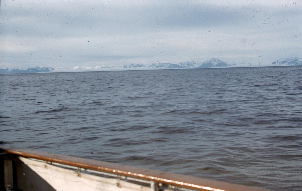 Med Lyngen til Svalbard 1957