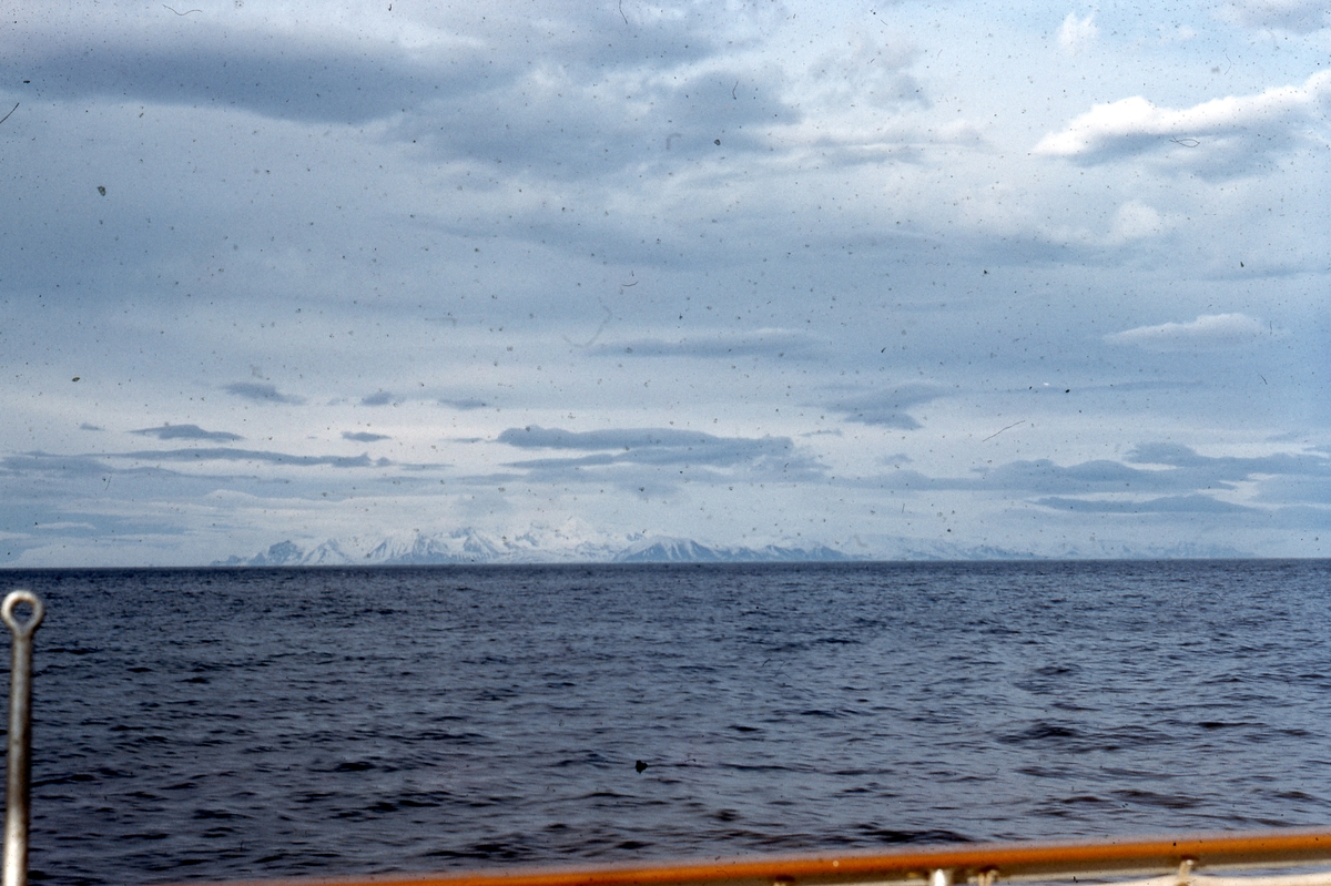 Med Lyngen til Svalbard 1957