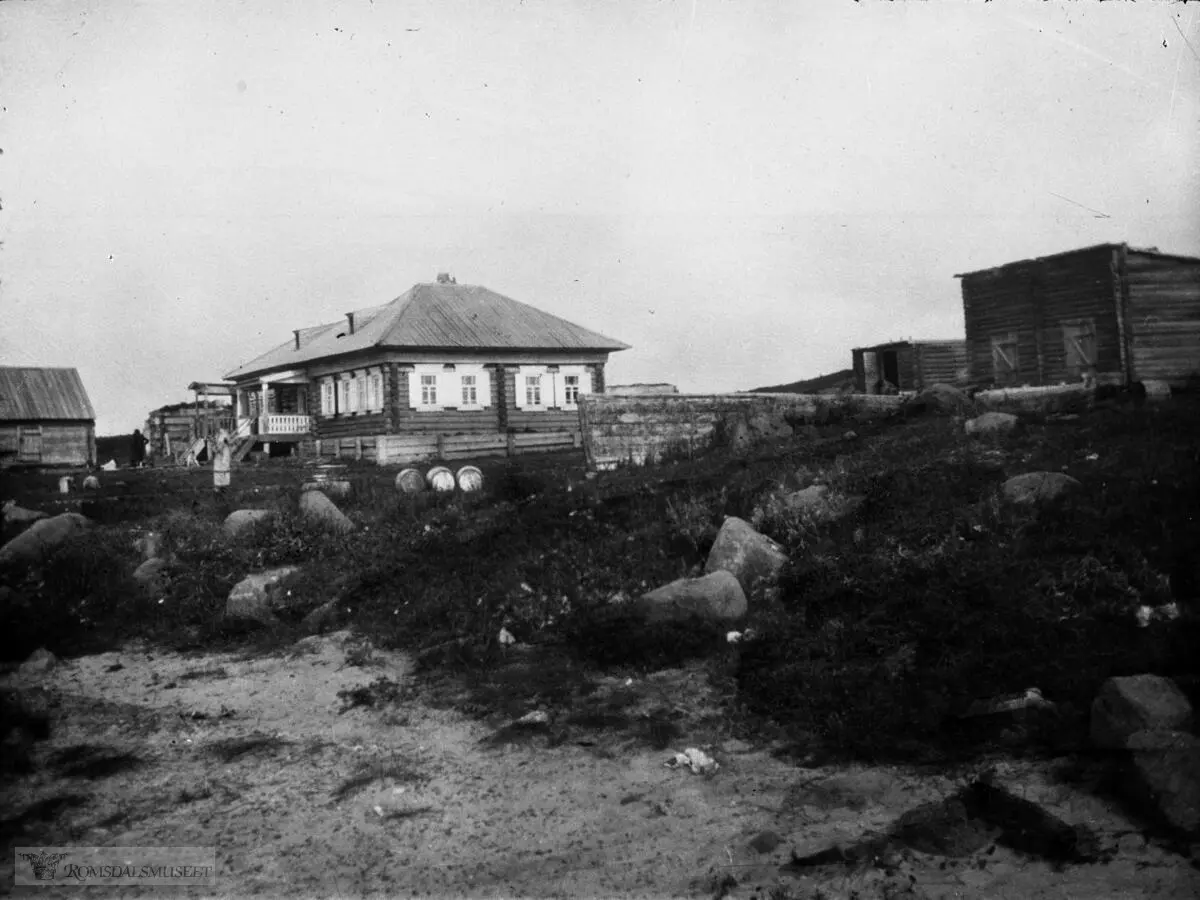 Fra Jonas Lied samlingen., "Karoulny fishing station on lower Yenisey"