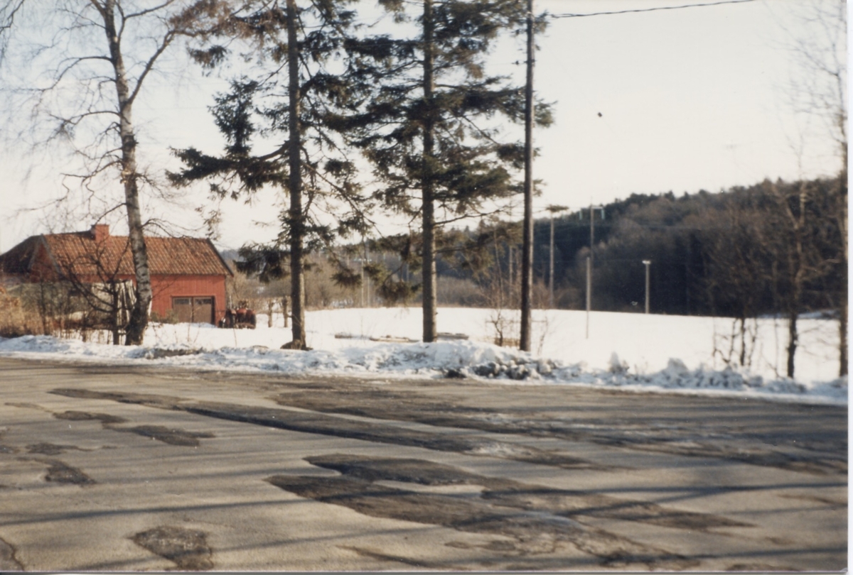 Kålleredgården "Karl Olles", okänt årtal. Vy från vändplanen på Labackavägen vid uppfarten till Kållered Hembygdsgård.