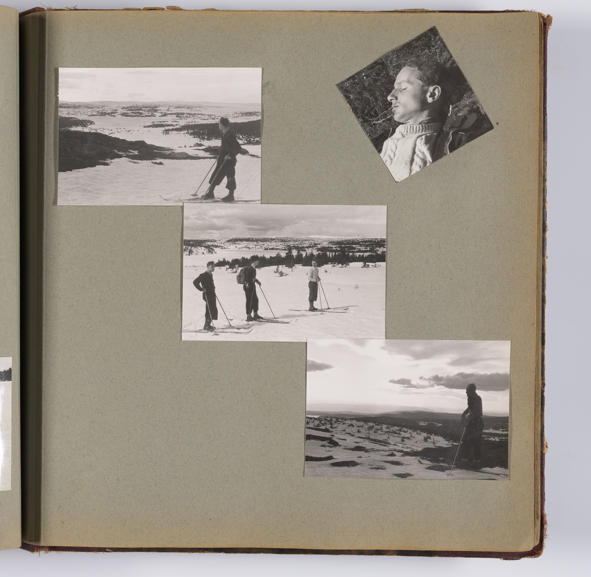 Diverse familiebilder og selvportretter til Synnøve Brændshøi tatt mellom 1938 og 1944. Albumet inneholder feriebilder fra Vrengen (Vestlandet), Vrengen bru, Tjøme, Ormelet pensjonat, Hurdalsjøen, Hamar, Lillehammer, Oslo, Trandum, Vigelandsparken.

Albumet inneholder bilder av Kronprins Olav på Trandum tatt i 1938. 

Julebilder og nyttårsaften bilder fra 1942/43.  
