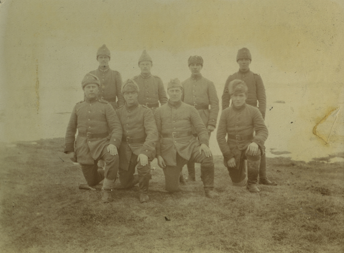 Soldater. Ikke fra Svalbard.