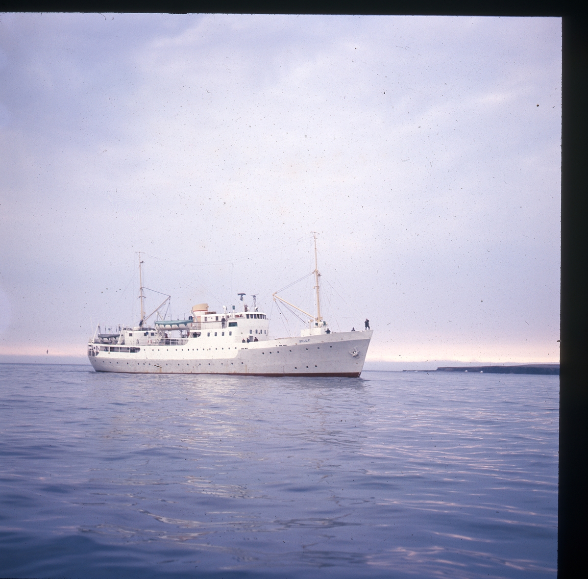 M/S Skule utenfor Bjørnøya. 