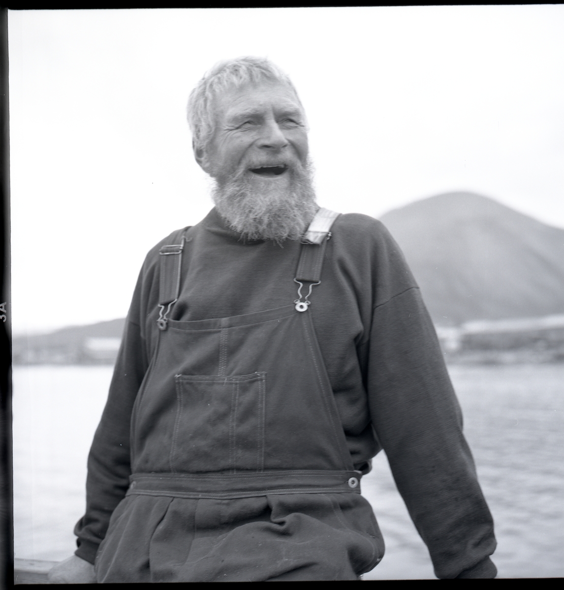 Hilmar Nøis på gamlekaia i Longyearbyen.