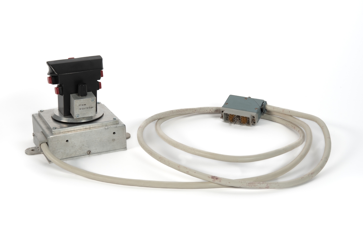 Joystick innfelt i bordplate og som ble brukt til styring av farkostens manipulatorarm.