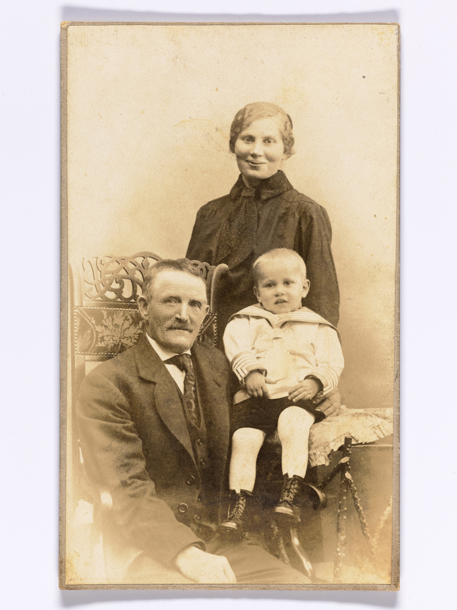 Familieportrett. Carte Visite