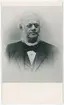 Porträtt på Carl Friedländer.  Var född 1827 och dog år 1902. År 1867 kom Carl Friedländer till Jönköpingstrakten. Han var gift med Anna Friedländer.