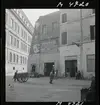 1717/A Rom. Gatuliv på ett litet torg.