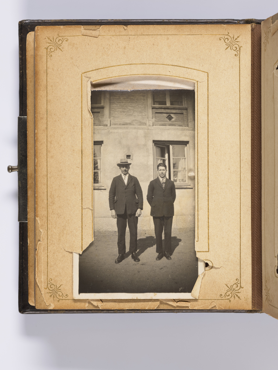 Fotoalbum med atelierfoto. Carte visite.