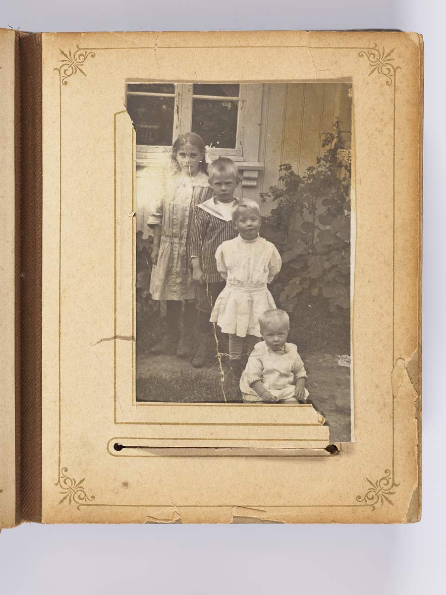 Fotoalbum med atelierfoto. Carte visite.