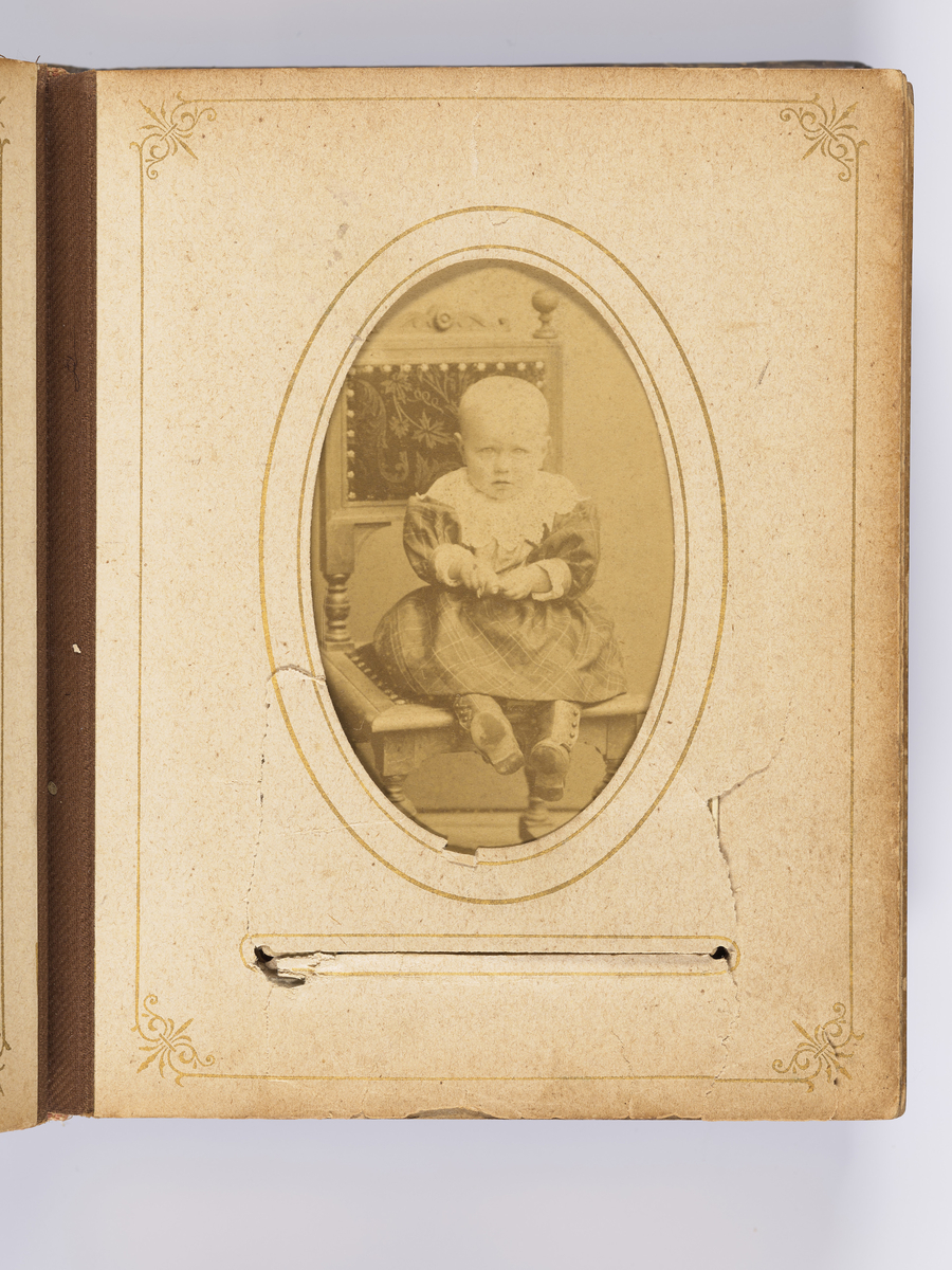 Fotoalbum med atelierfoto. Carte visite.