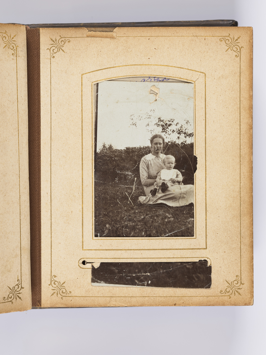 Fotoalbum med atelierfoto. Carte visite.