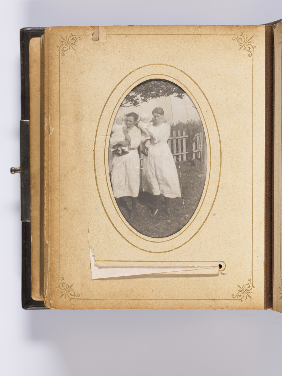 Fotoalbum med atelierfoto. Carte visite.