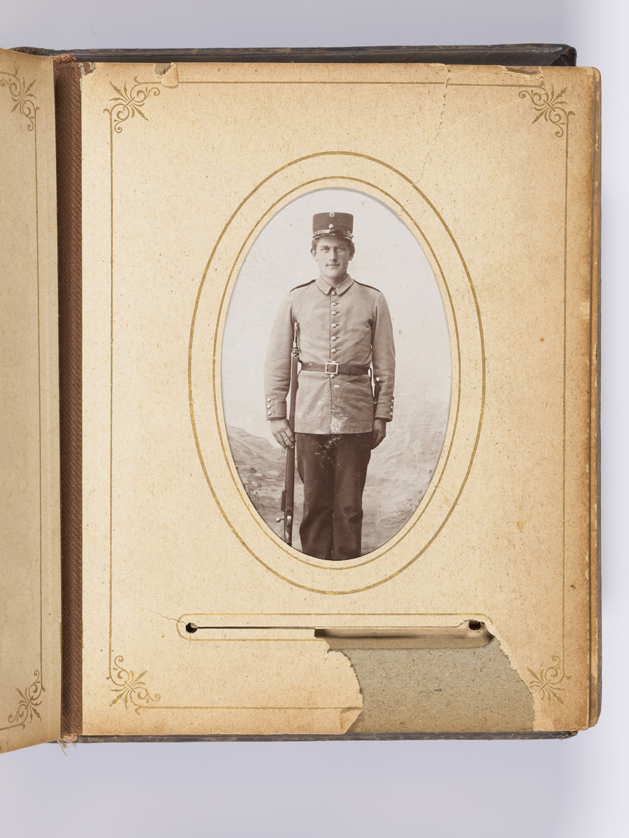 Fotoalbum med atelierfoto. Carte visite.