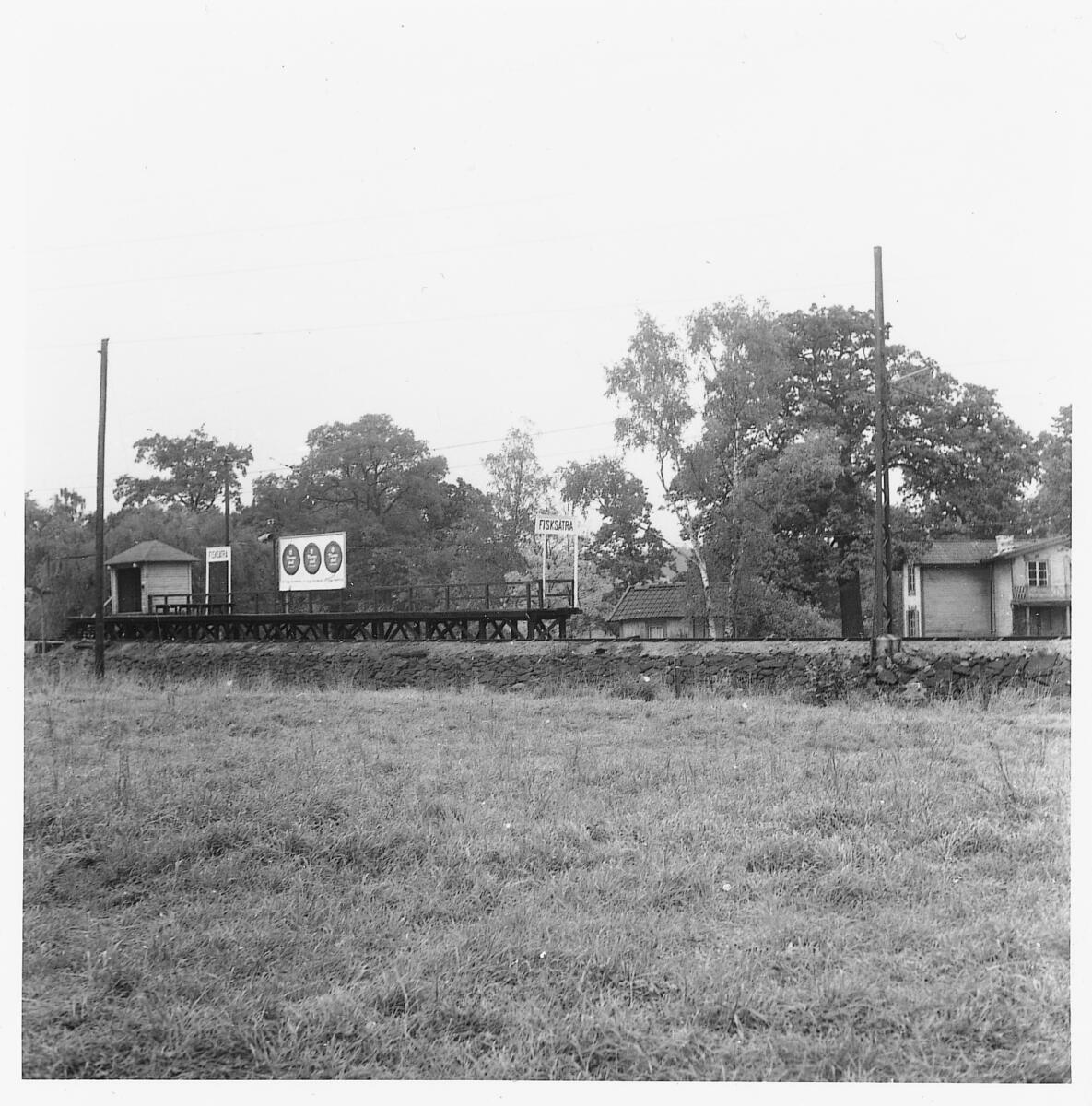 Fisksätra station. Den första hållplatsen öppnades i juli 1904. Foto 1961.