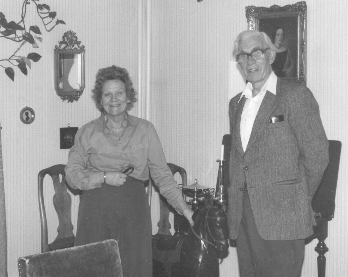 Inga och Göran Alexandersson bodde i tjänstemannabostaden fram till att den revs. Foto 1983.