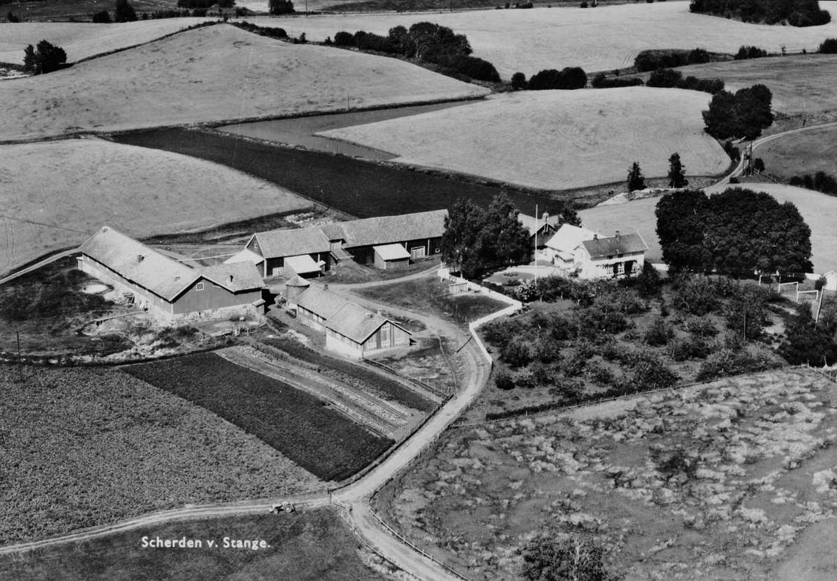 Postkort, Stange, flyfoto, Skjerden vestre gård,