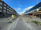 Trollhättan, Kungsgatan. Träden i allén har fällts