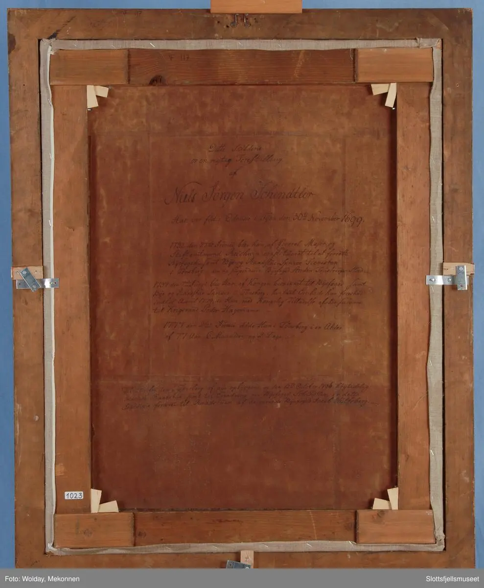 Mannsportrett i halvfigur. Byfogd i Tønsberg (1737-74) Niels Jørgen Schindtler.