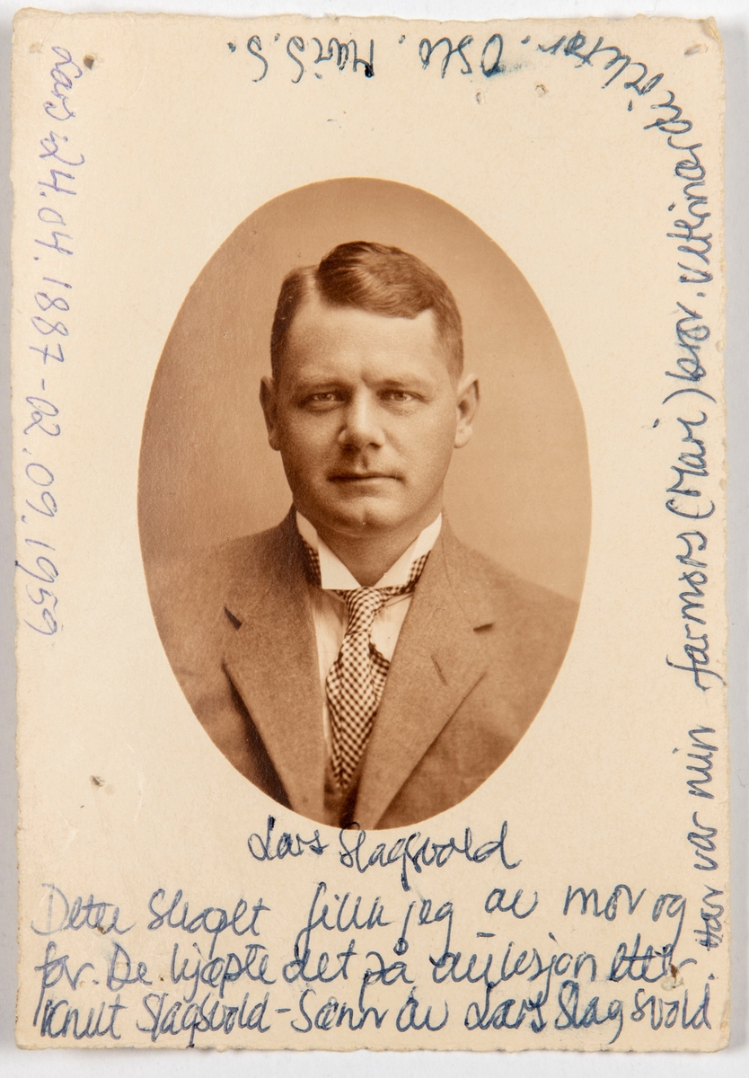 Portrett Lars Slagsvold. Født 24.04.1887, død 02.09.1959. Fra Slagsvold i Romedal. Lars var professor og Veterinærdirektør i Oslo.