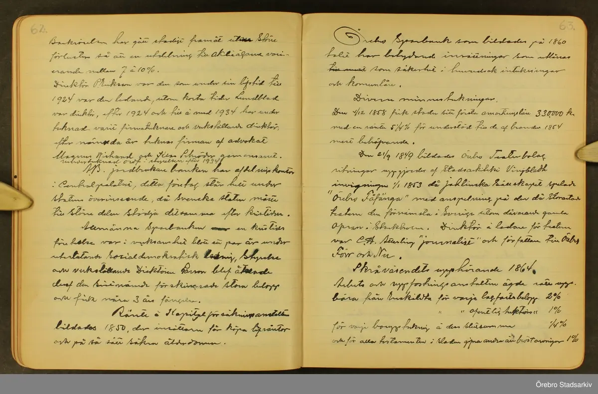 Byggmästare Per Karlssons anteckningar om Örebro stad, 1884-1935. Text på titelsidan "Härefter Örebro stads förändrade fysionomi tiden 1884 och därefter till och med 1935, sålunda 50 år".