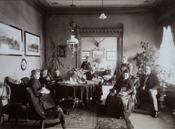 Det første norske hjem med elektrisk lys var hjemme hos fabr