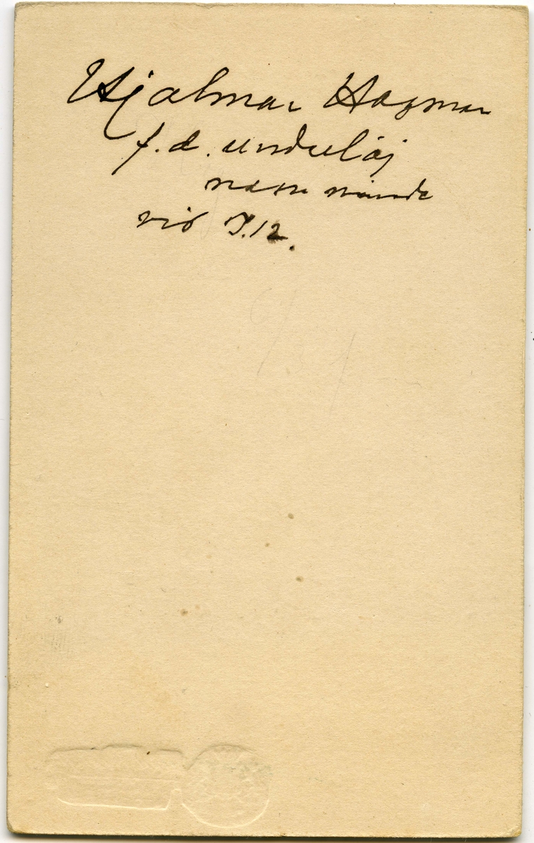 Porträtt på Major Hjalmar Gustaf  Waldemar Hagman Född 13 mars år 1856.