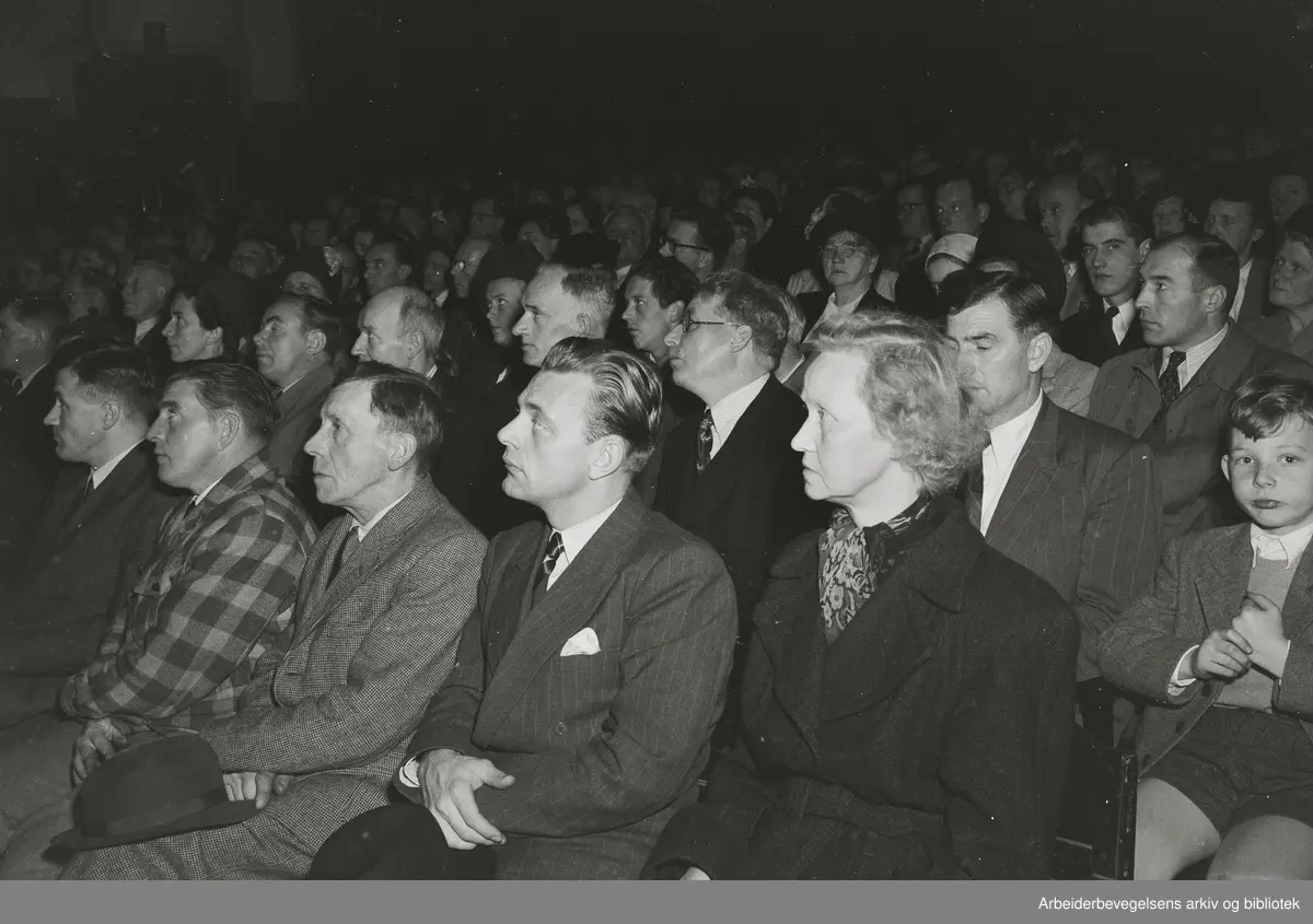 Stortingsvalget 1949. Arbeiderpartiets valgmøte på Parkteatret 2 oktober.